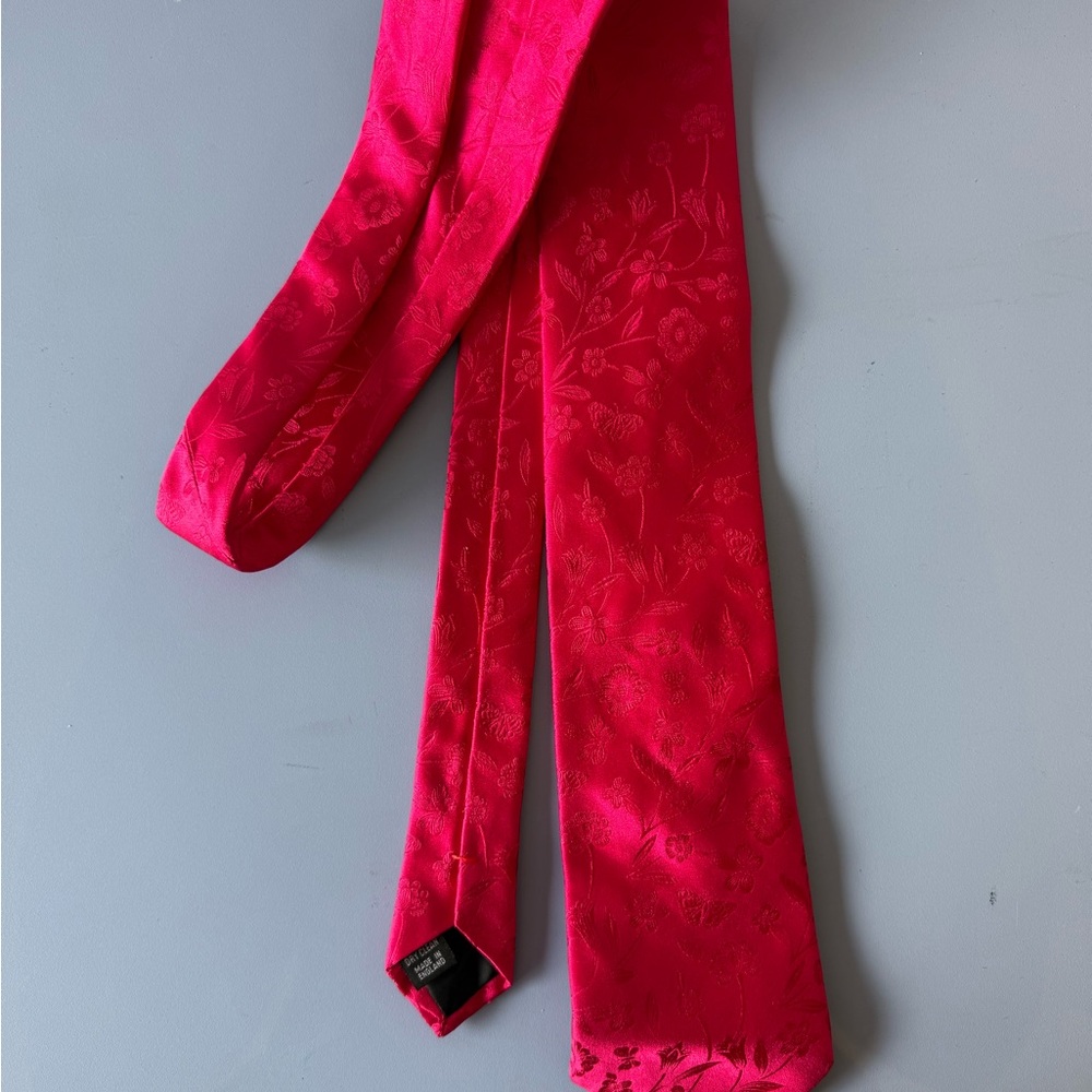 Duchamp Vibrant HOT PINK Floral Tie